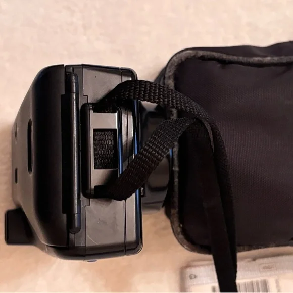 Vtg Olympus Infinity Zoom 210 Point and Shot Black Camera & Access.(not tested) - Picture 6 of 16